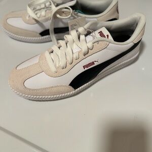 Puma Smash V2 White/Black Leather Sneaker Size 10 Women NWT